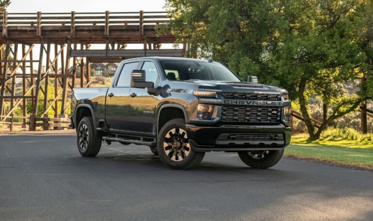 2025 Chevrolet Silverado 3500HD Exterior