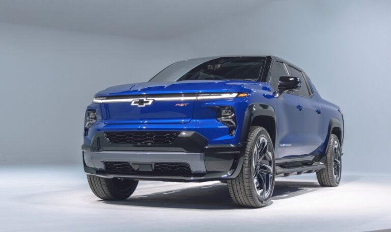 2025 Chevrolet Silverado EV Exterior