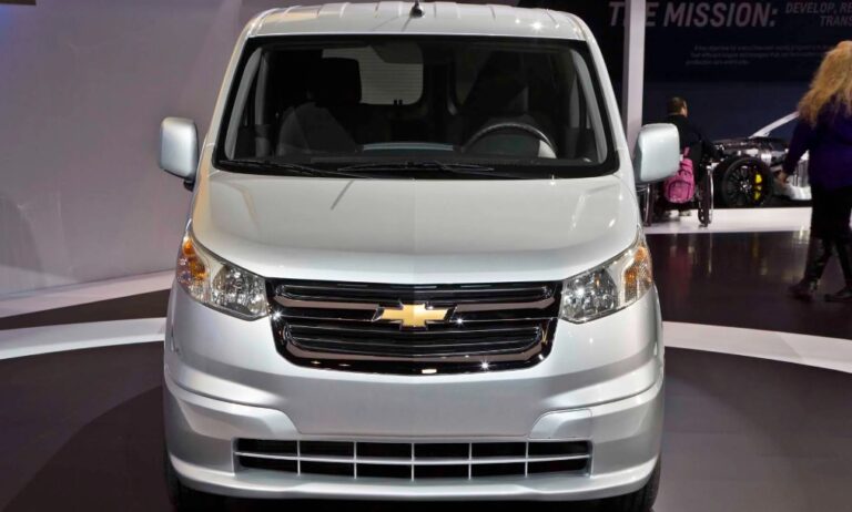 2025 Chevy City Express Exterior