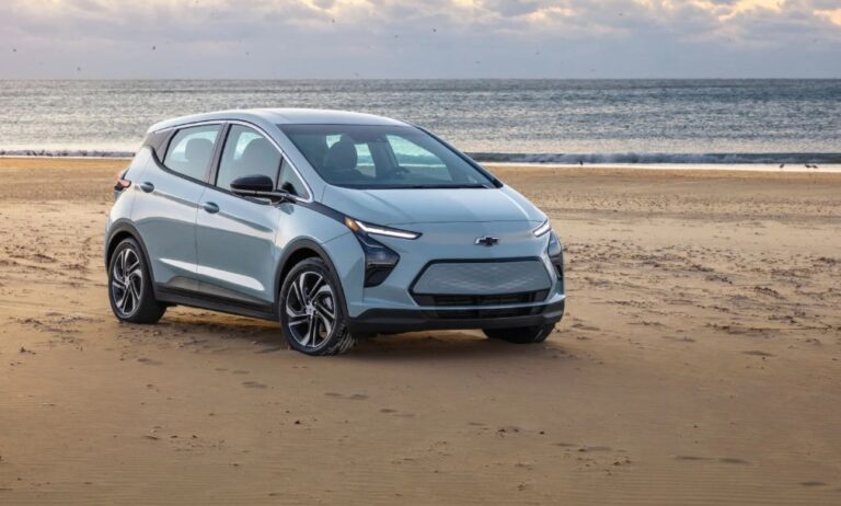 2025 Chevrolet Bolt EV Exterior