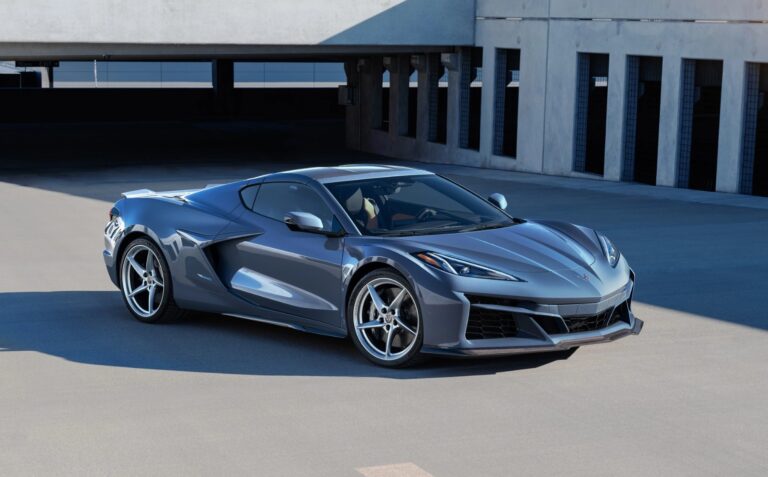 2027 Chevy Corvette E-Ray Redesign